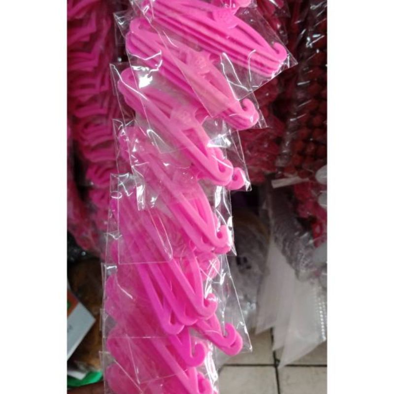 hanger baju boneka barbie/gantungan baju barbie