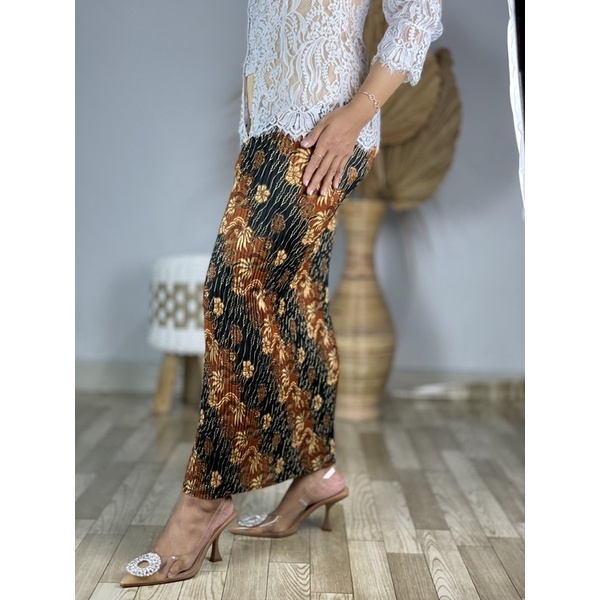 kamen plisket batik liris kembang bahan BSW free selendang|rok plisket batik bali