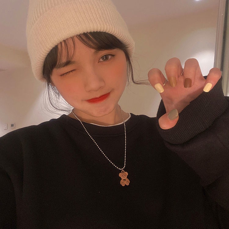 Kalung Rantai Klavikula Desain Kartun Beruang Bahan Plush Gaya Hip Hop Untuk Wanita