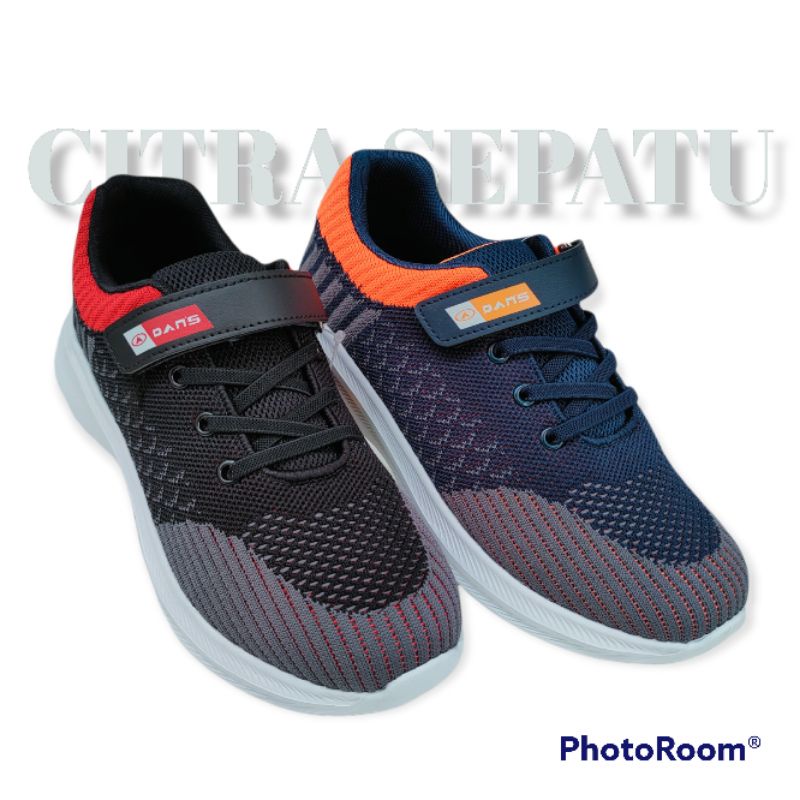 Harga sepatu anak Dans aiden