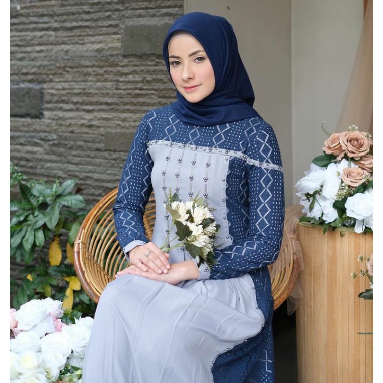 silvia  DRESS BY JAVINA (original)