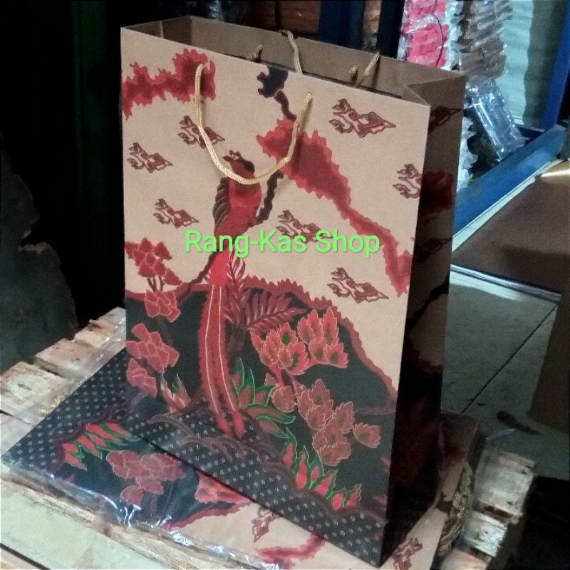 

Paper bag Batik JUMBO Besar Eksklusif samson doff