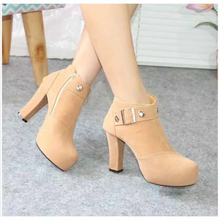 Sepatu Boots Wanita Tinggi 10cm