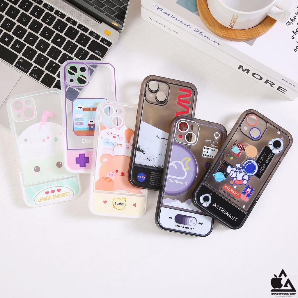 Softcase Lucu Korean Motif Standing iPhone 13 PRO MAX 12 PRO MAX 11 PRO MAX XR X XS MAX 7 7+ 8 8+ SE 2 3 6 6+ Soft Clear Case Nasa Bear Bening SILIKON MEWAH Camera Kamera Protection