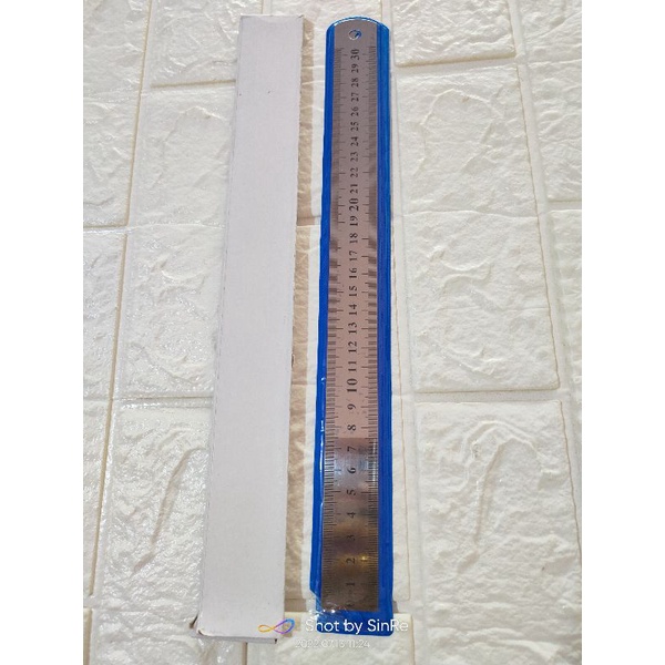 

1KOTAK!! Penggaris besi 30cm/rol besi 30cm