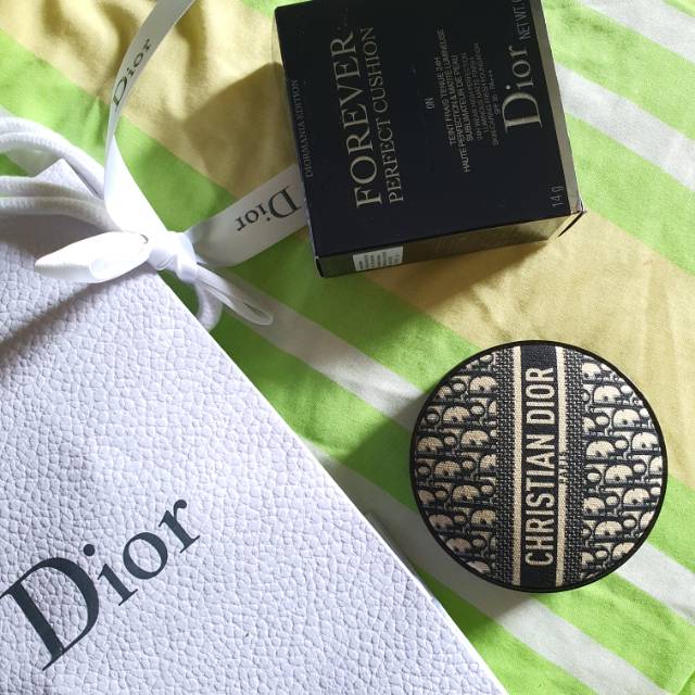 Preloved cushion dior