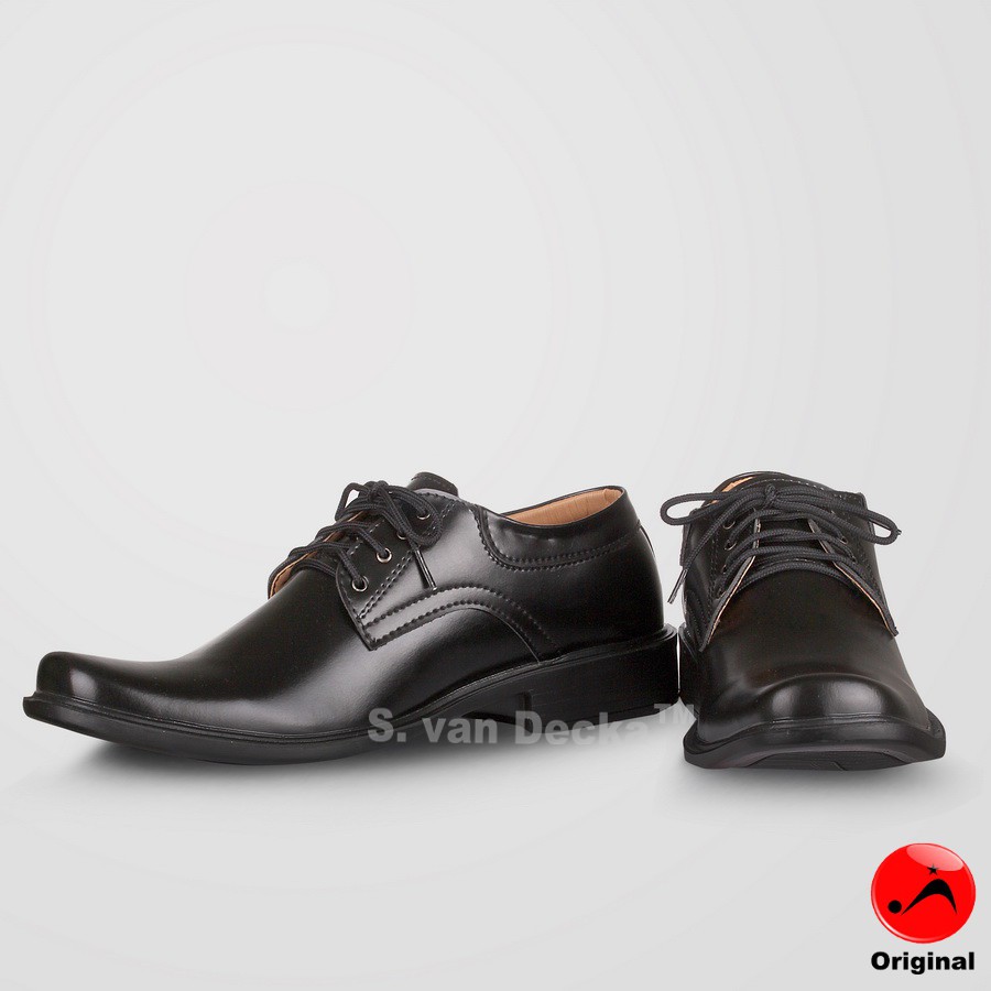 Sepatu Formal Pria Hitam S. van Decka TK021