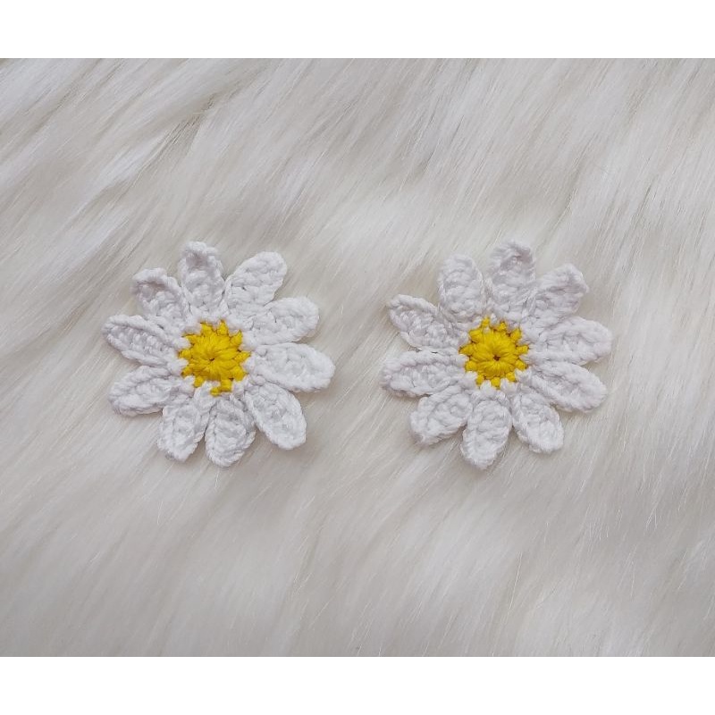 Aplikasi rajut bunga daisy/aplikasi bunga daisy rajut/hiasan rajut bunga/hiasan rajut daisy