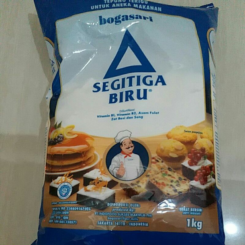 

tepung terigu segitiga biru premium 1kg