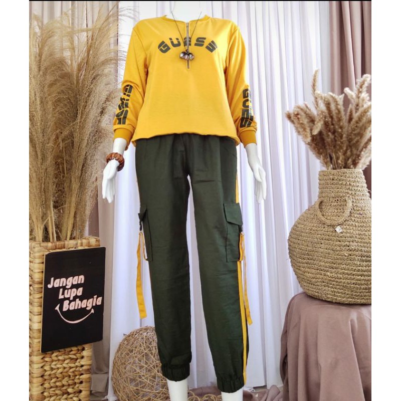 Oneset GUESS SPORTY ORI/Setelan Olahraga Wanita/Baju Olahraga/Setelan Baju Senam/Setelan Baju Joging