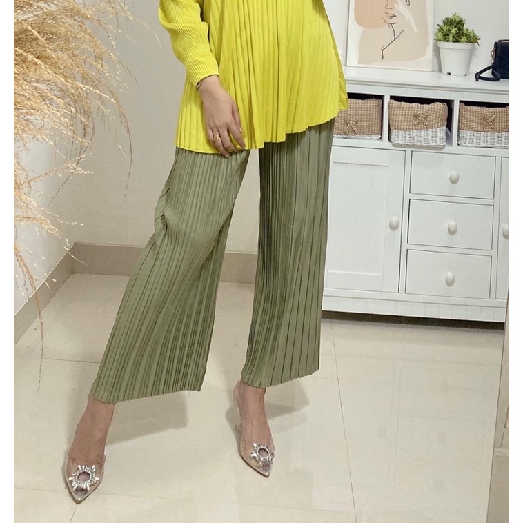 Zaskia 3D pleats pants / kulot plisket 3D