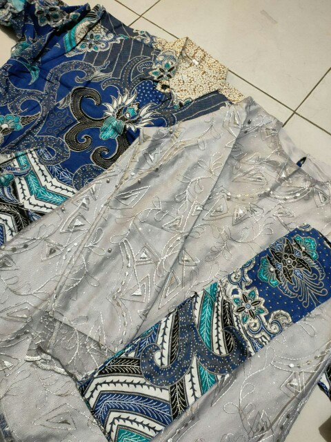 Batik Couple Kebaya Set Monica2 Series Tunangan Lamaran Wisuda Kondangan Kekinian 2021