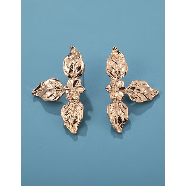 LRC Anting Tusuk Fashion Golden Asymmetric Leaf Flower Earrings D61345