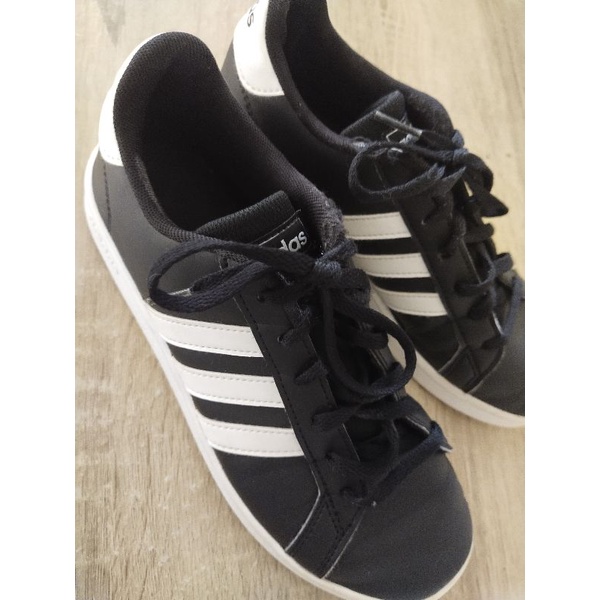 preloved Adidas size 36