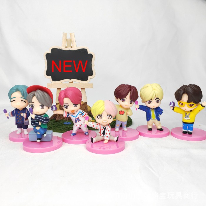 BTS Tiny Tan X Baskin Robbins Action Figure Set isi 7