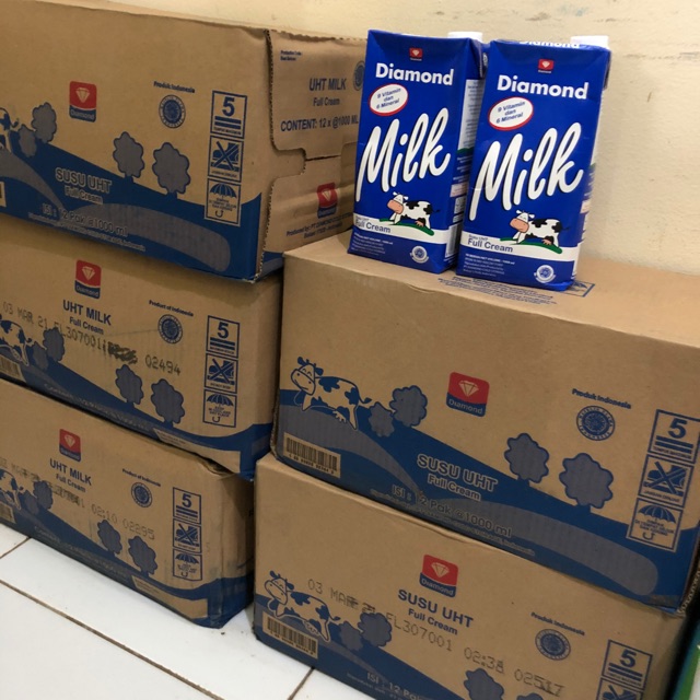 Susu Diamond UHT 1ltr x 12 - Gosend/grab