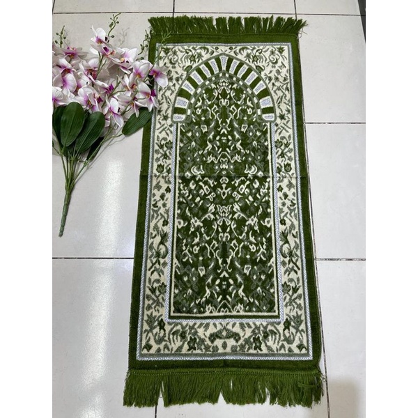 SAJADAH BULU TURKY HALUS LEMBUT UKURAN 50×100cm midi tanggung