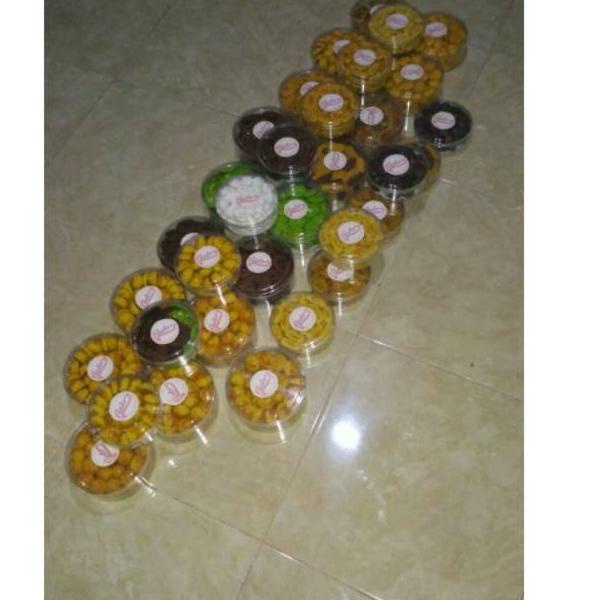 

Aneka macam kue lebaran //NGTVE Laris