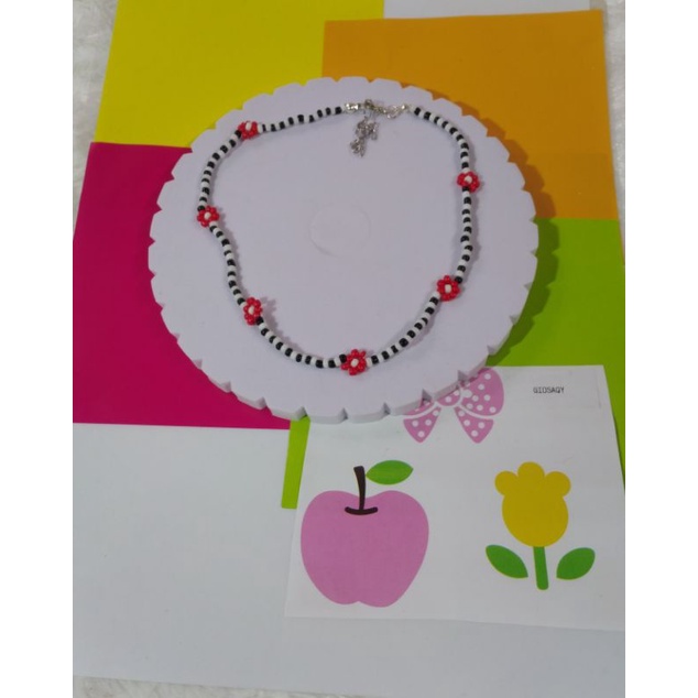 kalung choker manik bunga daisy