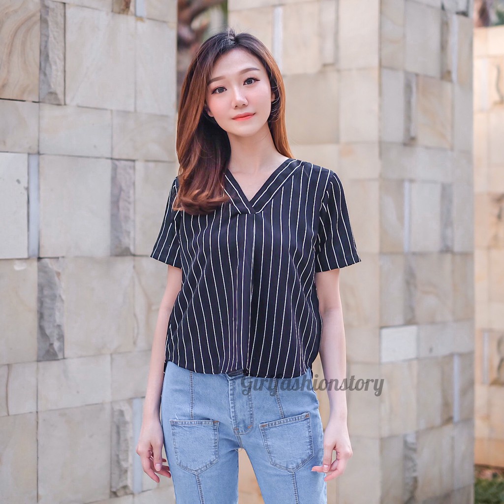 BEFAST - ZFS Blouse DESKA / GWENDA BLOUSE OVERSIZE / Atasan Kemeja Wanita / Kemeja Motif Salur / Kemeja Kekinian 2021 / Kemeja Lengan Pendek / Kemeja Casual / Kemeja OOTD Wanita Remaja Terlaris