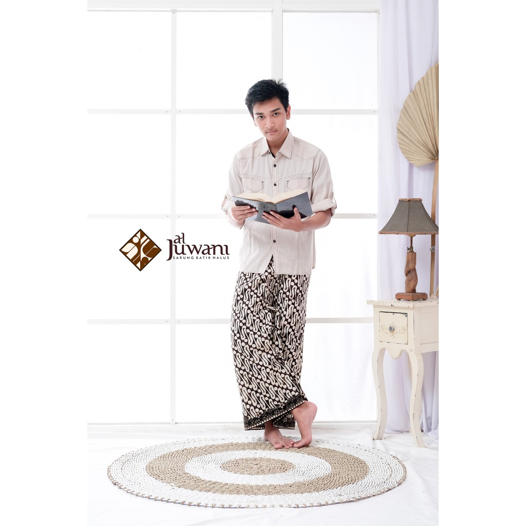 sarung batik Aljuwani motif parang kusuma