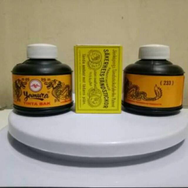 

Tinta yamura besar bergambar naga