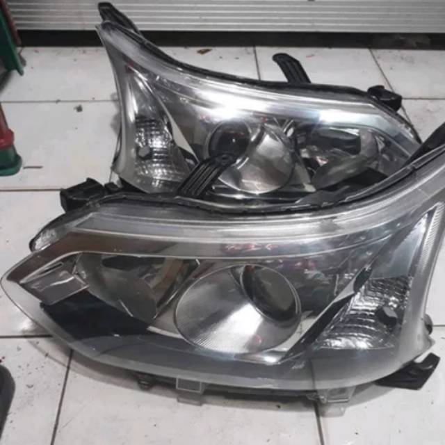 Headlamp Toyota Avanza velos 2016 kanan kiri