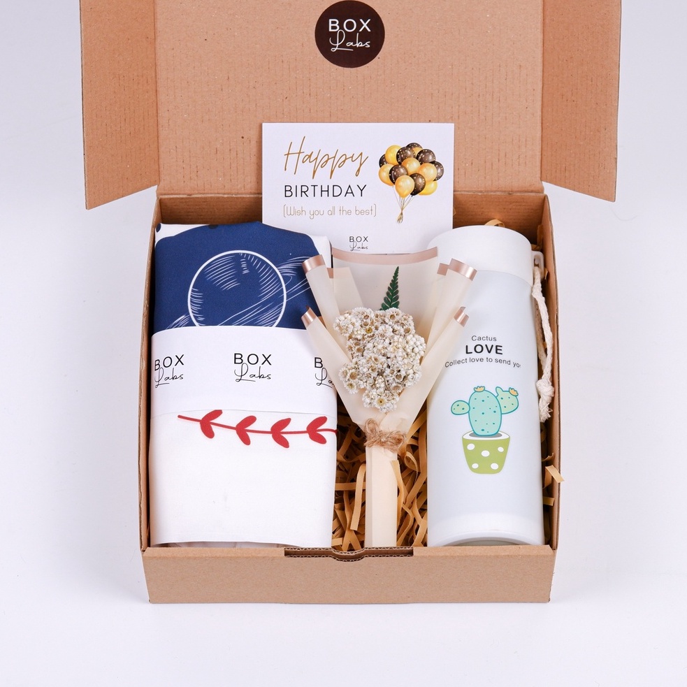 

READY HAMPERS KADO ULANG TAHUN CEWEK GIFT BOX CEWEK LO524