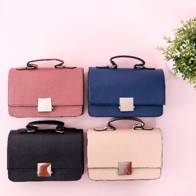 FREYA BAG by Reloas Victory