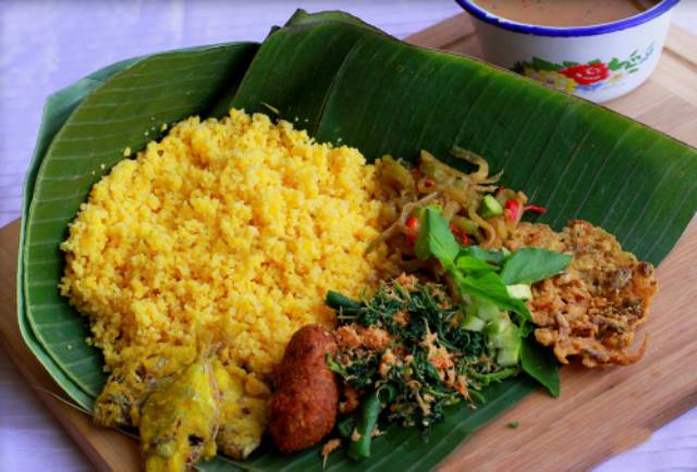 7 Makanan Pokok Selain Nasi  di Indonesia New York Collegium