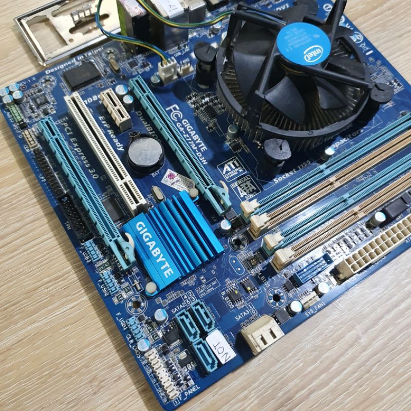 Paket Mobo Core i7 3770 3.40GHZ / Mobo LGA 1155 Gigabyte GA-Z77M-D3H + i7 3770 HSF