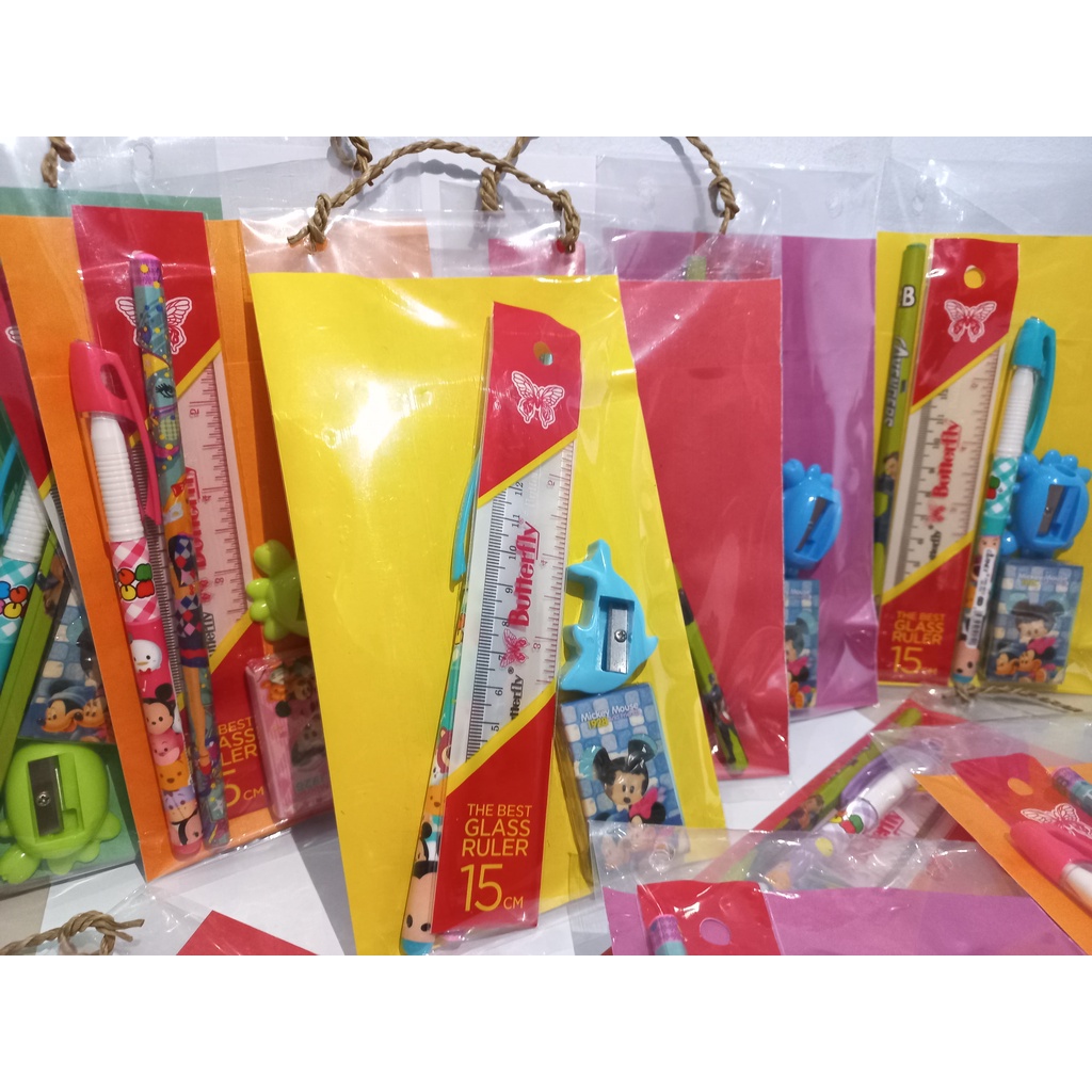 

Alat Tulis Sekolah Anak Murah Satu Set