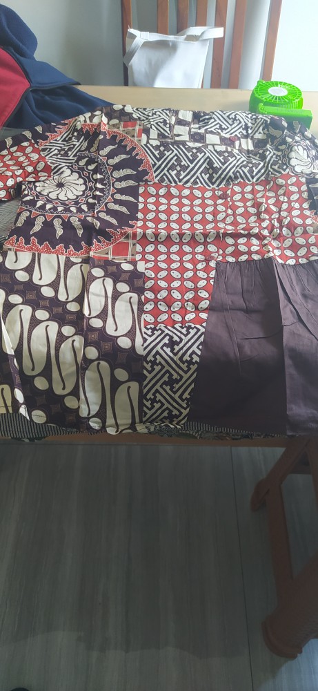 Ax- 32 Atasan Batik Wanita Katun Strecth Lengan 3/4 Untuk Kerja Kantoran Model Simple Terbaru