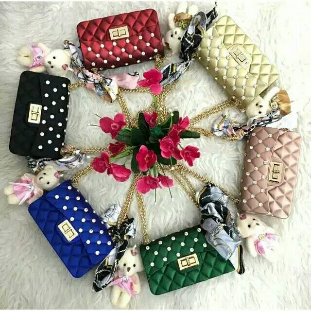 TAS JELLY MATTE CLASSIC KOTAK DIAMOND 18 CM