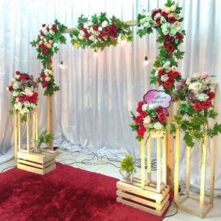 Standing flower photobooth standing flower kayu dekorasi Standing flower photobooth standing flower kayu dekorasi