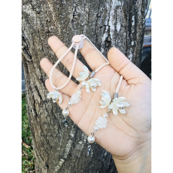 STRAP MASK HIJAB STRAP MASK 2in1 SERUT STOPPER KALUNG MASKER KELOPAK BUNGA 3D FLOWERS "IVORY SERIES"