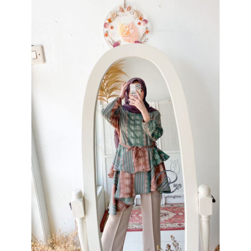 DYN BASIC ODETTA TOP / ORIGINAL DYN CLOTHINGLINE