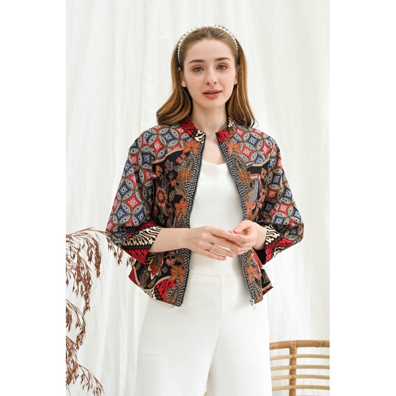 Outer Batik Waniti 135 ABO / Bomber Batik / Jaket batik wanita