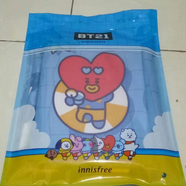 INNISFREE X BT21 BEACH TOWEL