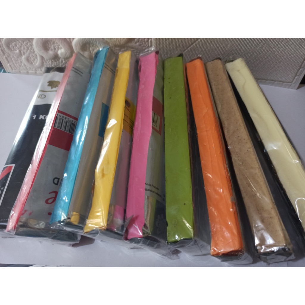 

Mercolade compound coklat potong warna