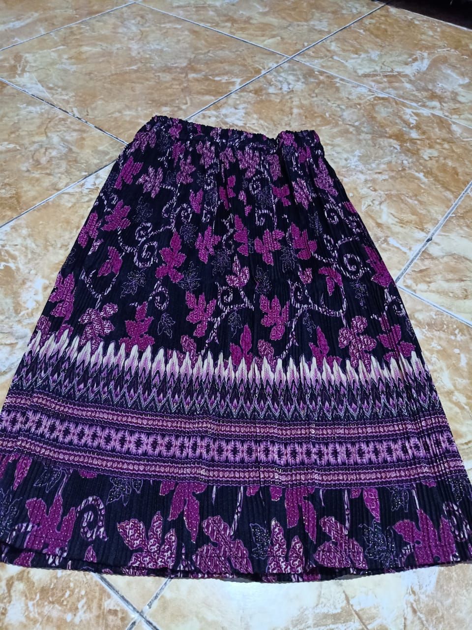 Dela Rok Span Plisket Pendek Batik Wanita Jumbo Fit To Xxl