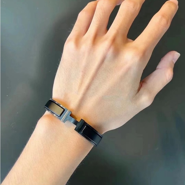 Eropa Amerika Mode Bermutu Tinggi Surat H Enamel Gelang Trendi High-End H Hitam Gelang Couple Gelang