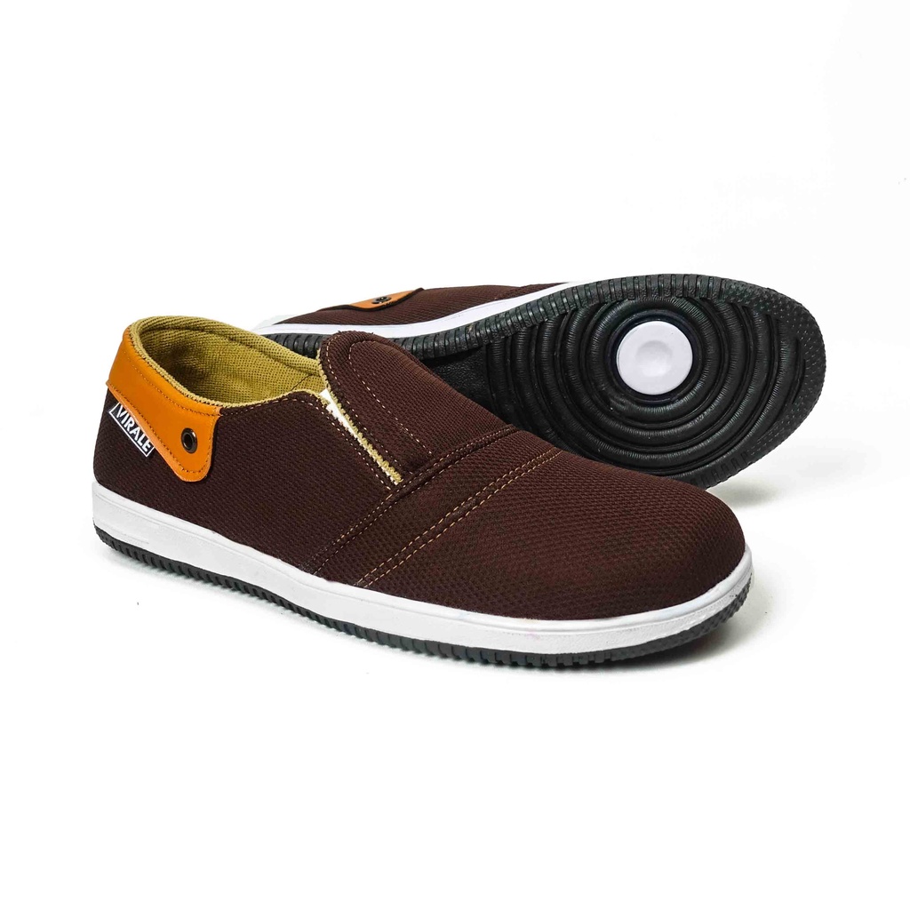 Sepatu Kasual Pria Slip On Canvas Model Terbaru CS 01 CK GRATIS Tas Selempang