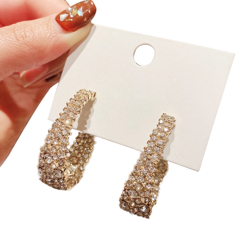 Anting Hoop Bentuk Bulat Aksen Berlian Kilau Warna Emas Untuk Wanita