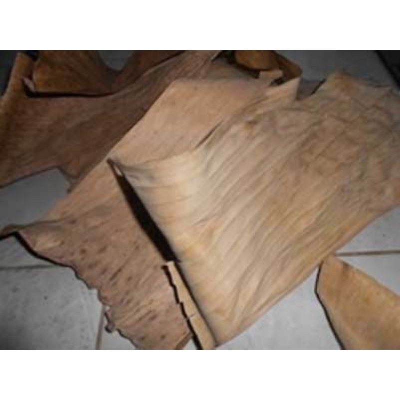 Klaras pisang, Daun Pisang Kering