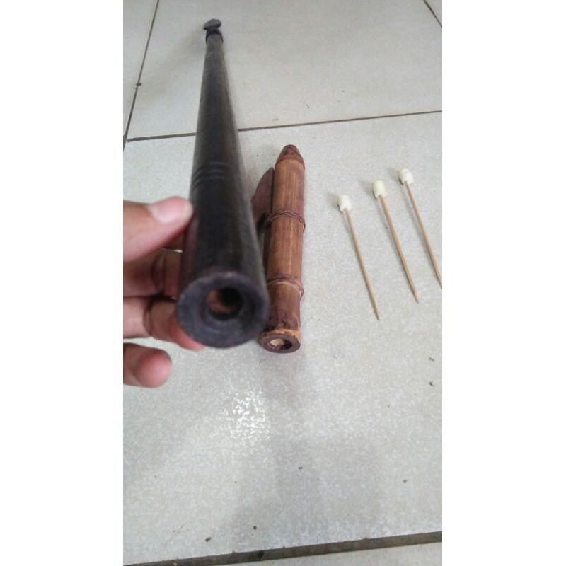 sumpit dayak kalimantan(panjang- 70cm dari ujung ke landasan)