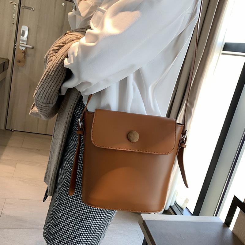 Tas Selempang Wanita Casual Button PU Leather Women Sling Bag