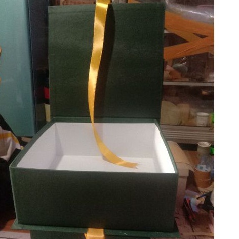 

Box Buku 25x35T10, 20x30T10, 30x30T15/Gift Box/Kotak Kado/Kotak Hadiah