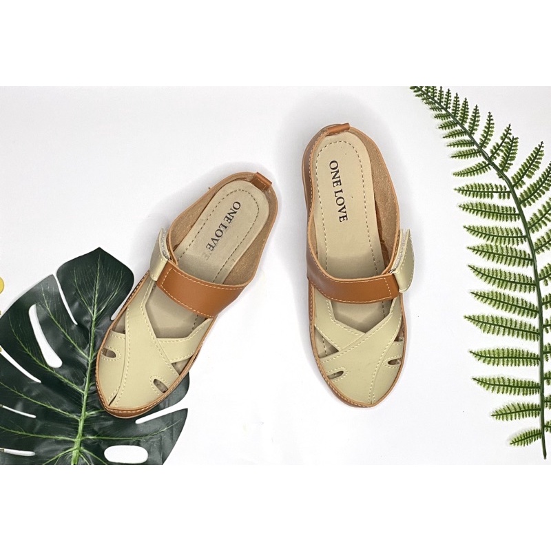Sandal Jepit Wanita Kekinian Sandal Wanita Wanita Terbaru Sandal Wanita Elegan Simple Sandal Wanita Murah Sandal Korea Sandal Import