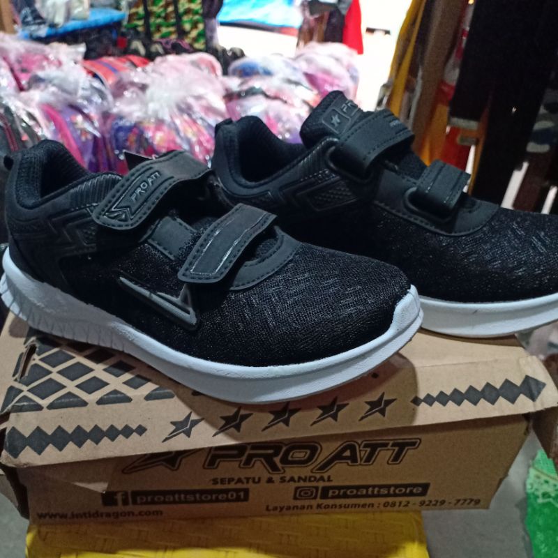 SEPATU SEKOLAH ANAK LAKI LAKI/SEPATU PRO ATT HITAM PUTIH/SEPATU PEREKAT/SEPATU MURAH